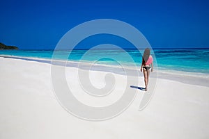 Free Happy Woman Enjoying tropical beach, girl walking on exotic