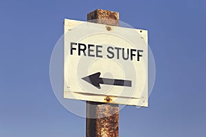 Free stuff word and arrow signpost 2