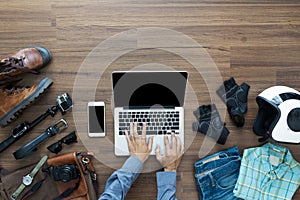 Freelancer needs mock up on wooden table in home interior photo