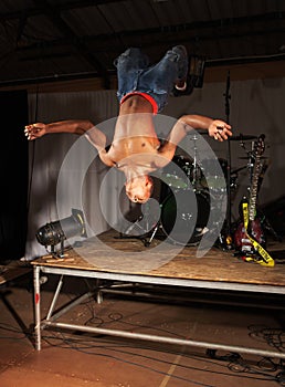 Freestyle hip-hop dancer