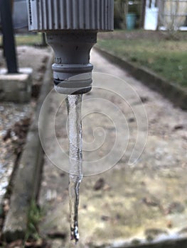 Freezing tap water