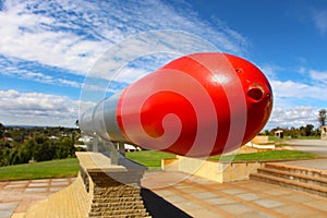 Fremantle war memorial on a blue bird day