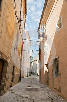 French alley photo