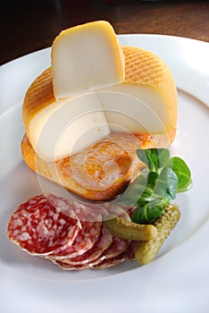 French cheese plate