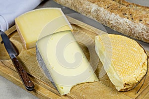 French cheese platter