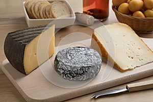 French cheese platter with three different cheese