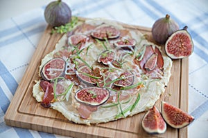 French Flammkuchen with figs