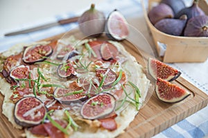 French Flammkuchen with figs