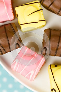 French Fondant Fancies, a type of Petit Four