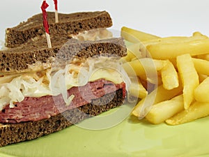 French Fries & Reuben