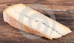 French morbier cheese