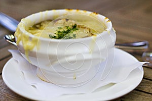 French Onion Soup GratinÃ©e