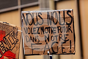 French placard held at ecological rally