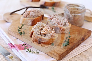 French rillettes: meat pate with bread