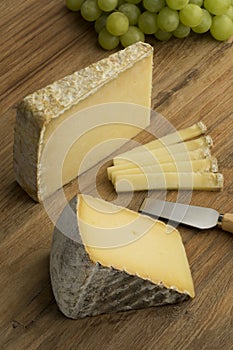 French Tomme de Montagne and Cantal cheese