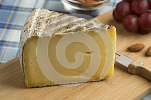 French Tomme de Montagne cheese