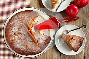 Applesauce cake