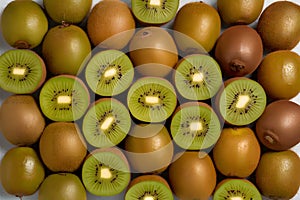 A fresh arrangement of kiwifruits captured in foodgraphy photography