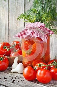 Fresh and canned tomatoes