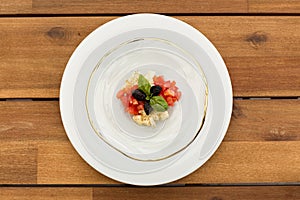 Fresh caprese tartar