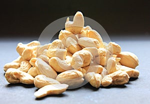 Fresh cashew nuts