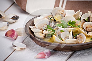 Fresh Cockle clams (Venus, Meretrix) with wine sauce. Portuguese