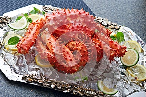 Fresh crab with cucumber