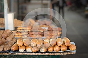 Fresh and crispy rolls. Delicious golden baguettes that smell wonderful! In the Mahane Yehuda market in Jerusalem.