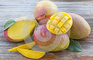 Fresh Cut Mangoes