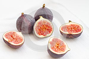 Fresh figs slices on a white rag