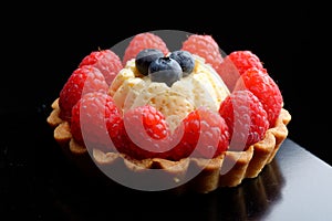 Fresh french fruit tart