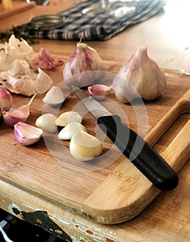 Fresh Garlic Cooking, Garlic Heads, Clove Garlics, Cuisine, peels, Garden, Italy, Mediterranean Reste, Food, Europe, Kitchen photo