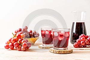 fresh grape juice