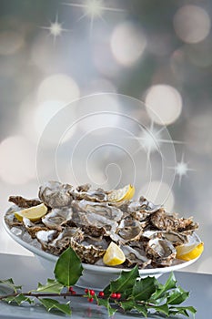 Fresh oysters with lemon