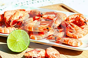 fresh prawns for gourmets