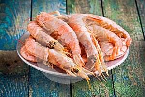 Fresh raw shrimps in a bowl