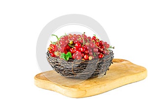 Fresh redcurrants in a bowl