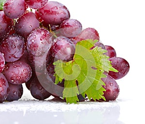 Fresh rose grapes with leaf