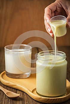 Fresh soy milk and yogurt