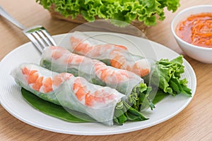 Fresh spring roll with shrimp and dipping sauce, Vietnamese food