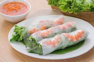 Fresh spring roll with shrimp and dipping sauce, Vietnamese food