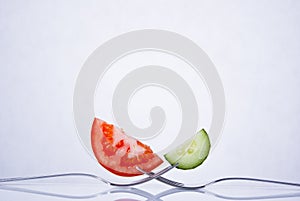 Fresh tomato and cucumber composition
