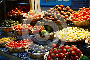 fresh tomato varieties