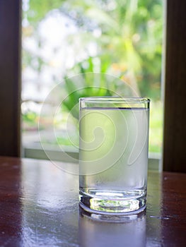 A fresh water glass
