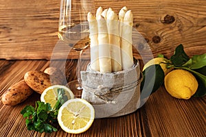 Fresh white asparagus and wine