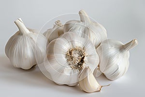 Fresh Whole Garlic Bulbs and Cloves