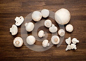 Fresh whole white button mushrooms, or agaricus