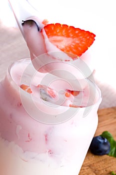 Fresh yoghurt
