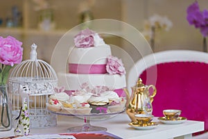 Freshly baked muffins on a table in a sweetshop