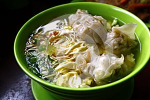 Freshly cooked wanton noodle soup